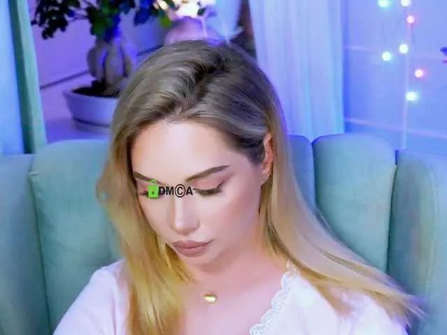 0------0 on BongaCams 