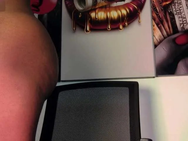 aidaadams on BongaCams 