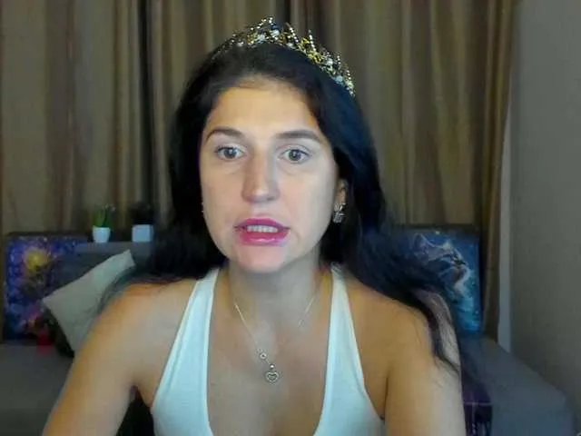 AliannaSoloKisses on BongaCams 