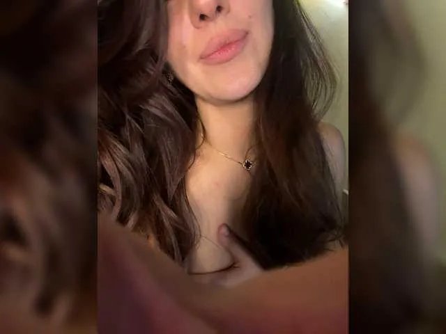 AnnaMilena on BongaCams 