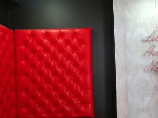 CrystalBrooke3x on BongaCams