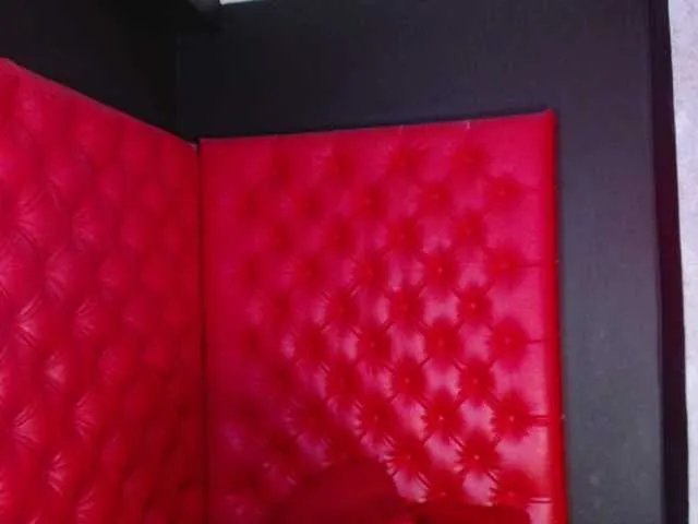 CrystalBrooke3x on BongaCams