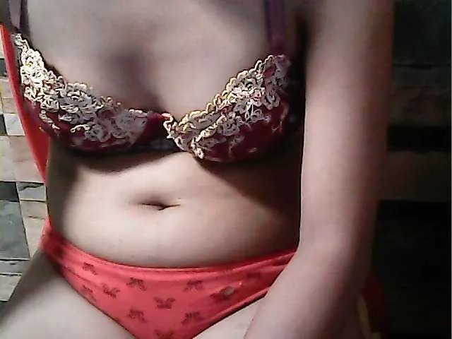 flowerhairypinay on BongaCams