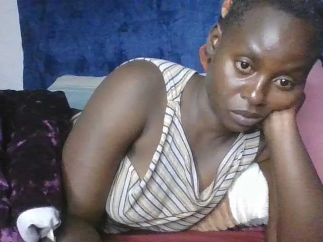 freakcurvy8 on BongaCams