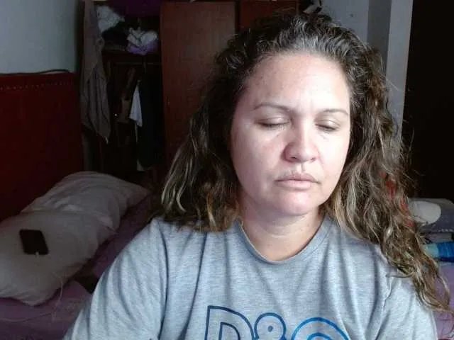 helenca1980 on BongaCams 