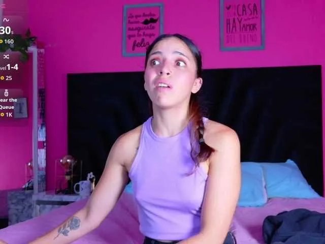 littleapril on BongaCams