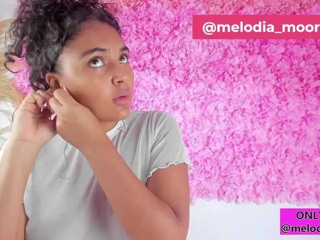 Melodymoore on BongaCams