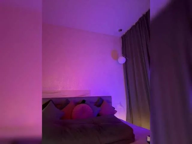 WhoreMira on BongaCams