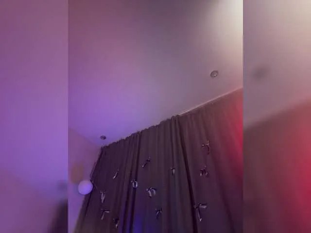 WhoreMira on BongaCams