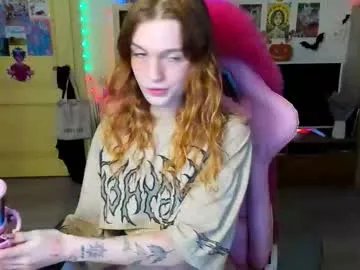 elly_milas on Chaturbate