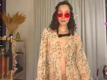 hotlaracroft on Chaturbate