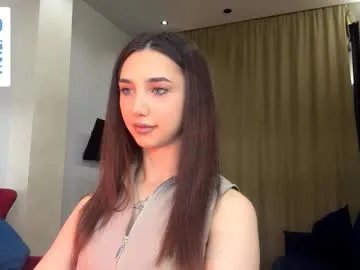 lilihalvorsen — GOAL show my shoulders Hi, my name is Lina, I'm 18yo and #new #shy #18 #skinny #smalltits [0 tokens remaining]
