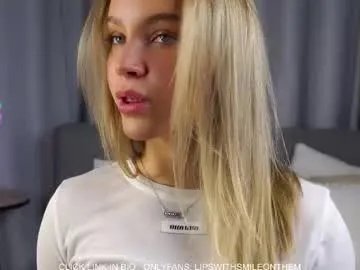 lipswithsmileonthem — GOAL: make my bed wet after you <3 [489 tokens remaining] Hello, I'm Ami #newLet's immerse ourselves in an atmosphere of pleasure together  #young #shy #cute #tease