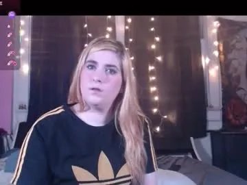 roxanneroulette on Chaturbate