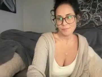 sayplsgdgrl on Chaturbate