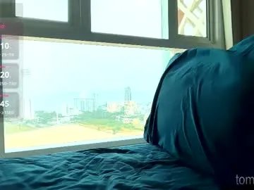 tomboi_xcx on Chaturbate