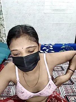 Aahanaaa on StripChat 