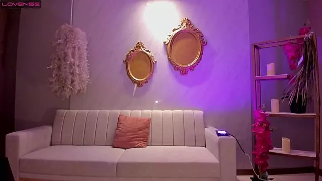 AmyArmstrong on StripChat 