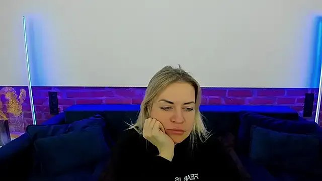 Anna_Snows on StripChat 