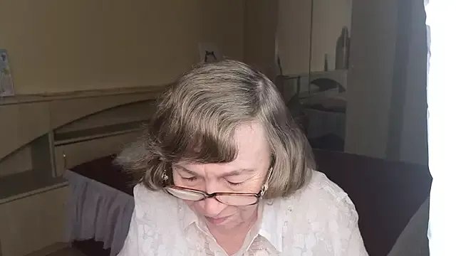 Betty_Brick on StripChat 