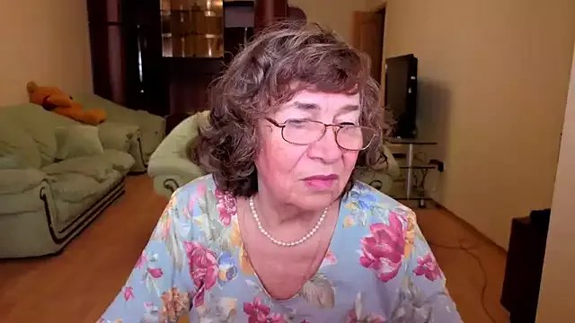 Betty_Brick on StripChat 