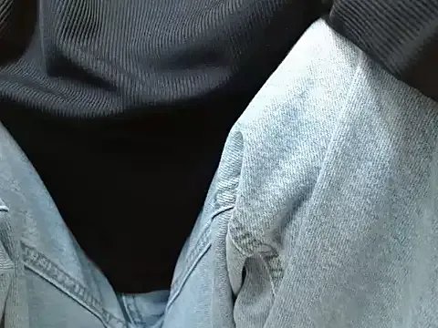 Boiboi2x on StripChat