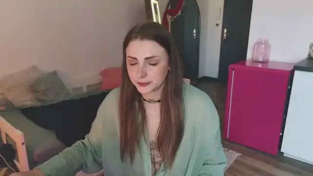 Celeste_Off on StripChat 