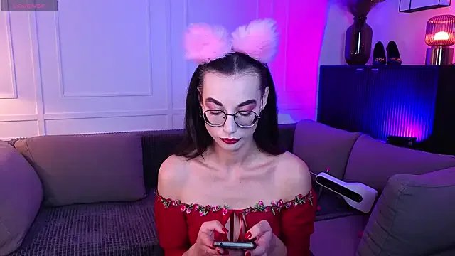 EmmaJakson on StripChat 