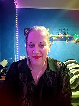 Feelineducentre on StripChat 