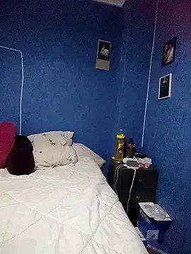 Feelineducentre on StripChat 