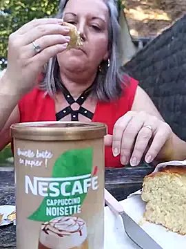 Feelineducentre on StripChat 