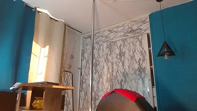 hanna_mooreee on StripChat 