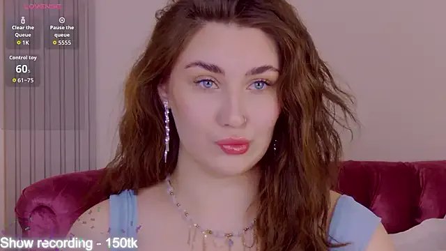 KiraBarlows — flash tits