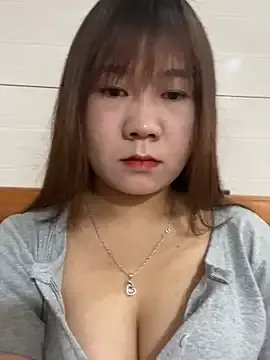 Liness101 on StripChat