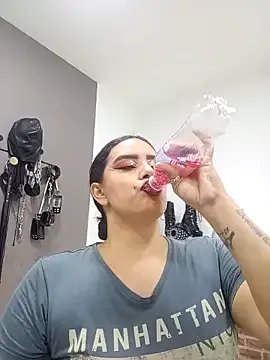 MariaGaitan on StripChat