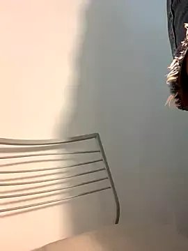 Nayafreaky on StripChat 