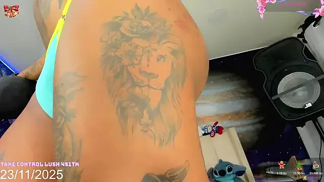 Nella_Dolls on StripChat 