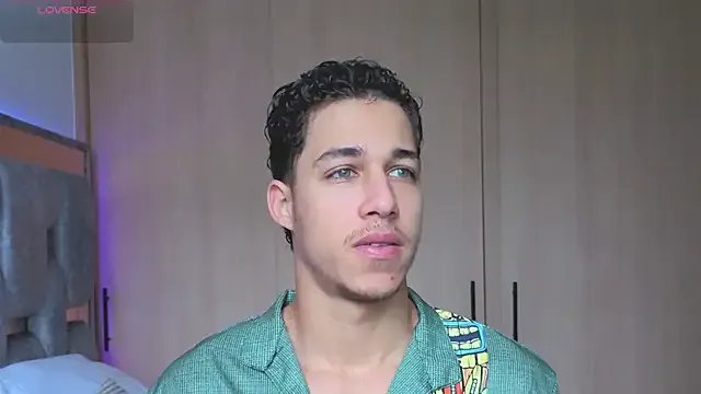 orionblaze69_ on StripChat 