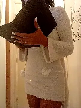 Oulola777 on StripChat 