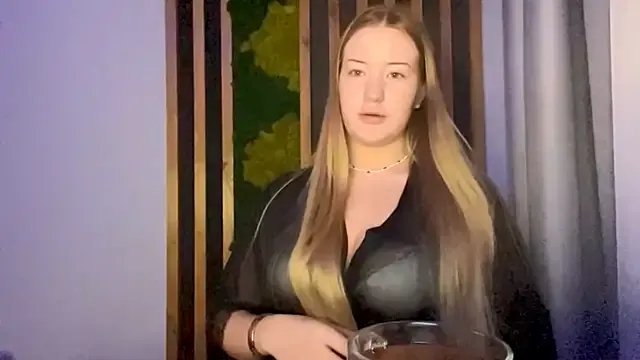 PandaFluff on StripChat