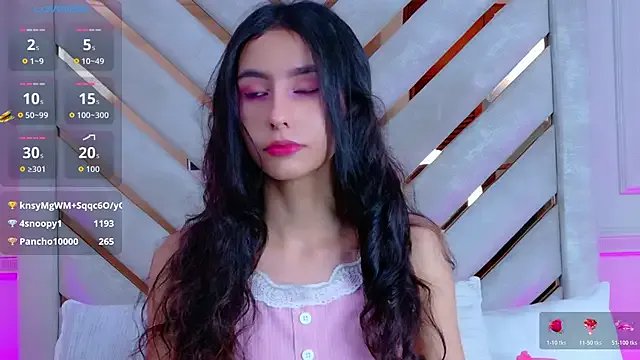 Sarah-Grace on StripChat