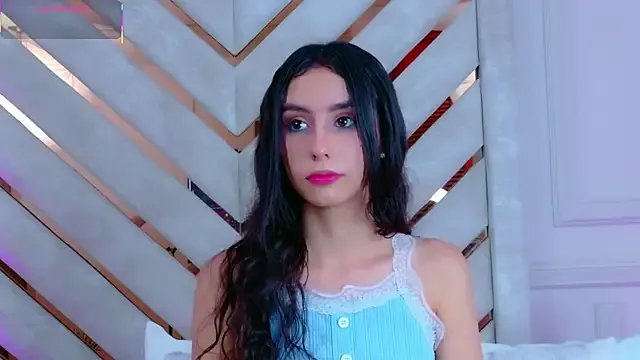 Sarah-Grace on StripChat