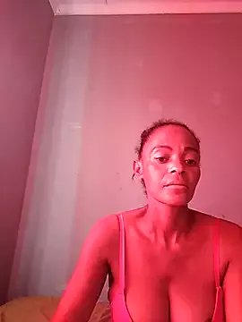 sweets_80 on StripChat