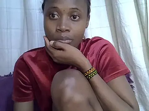 Tanaissa2 on StripChat 